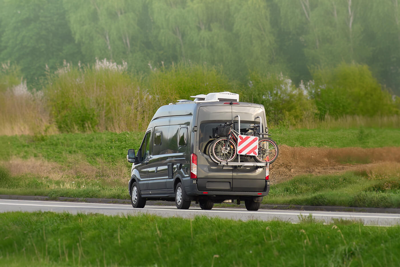 Ladungssicherung im Wohnmobil: im Crash hält nur, was Sie vorher festgezurrt haben