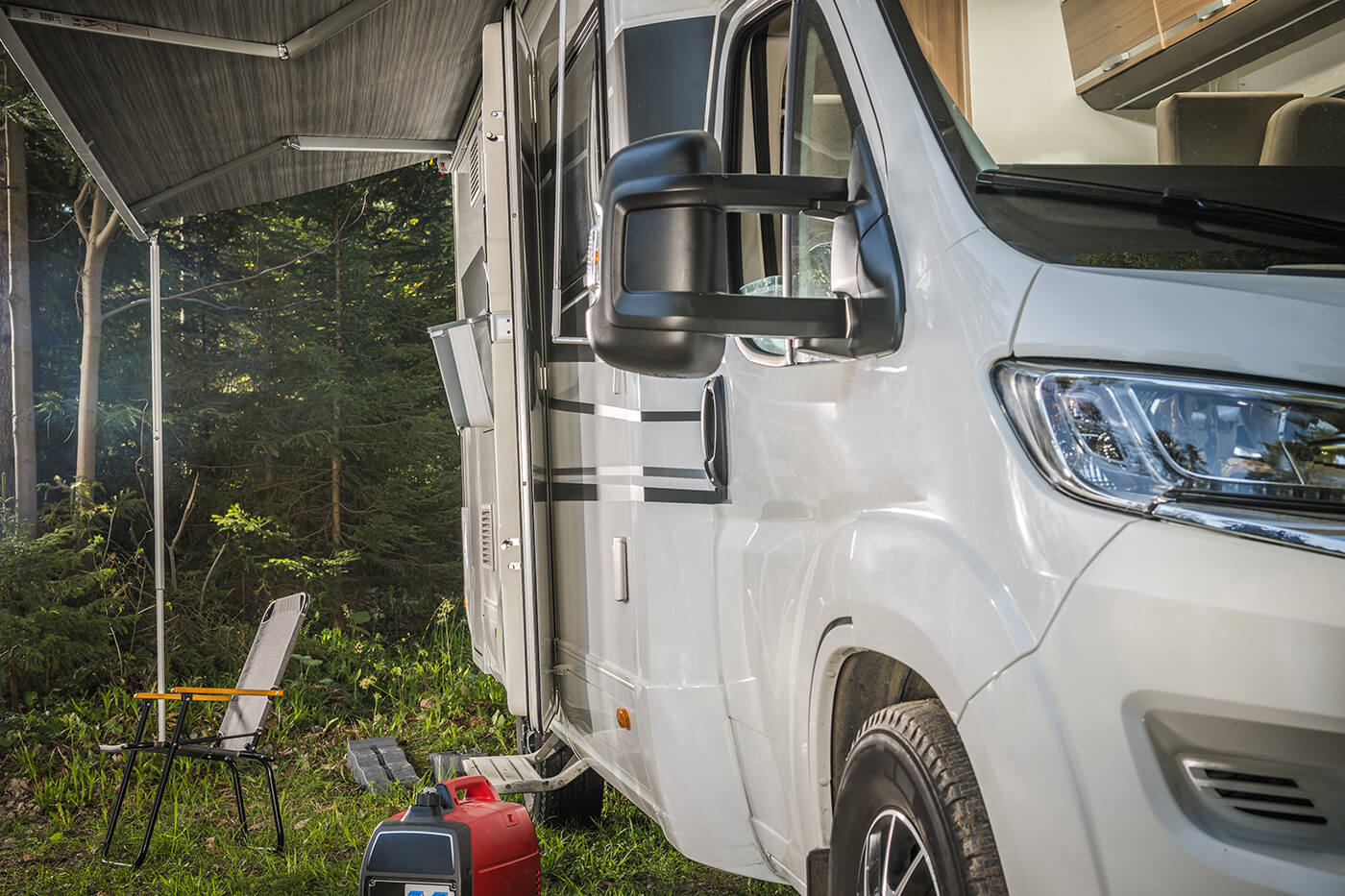 Gasfreies Reisemobil: was Diesel-, Induktions- und Stromlösungen heute taugen